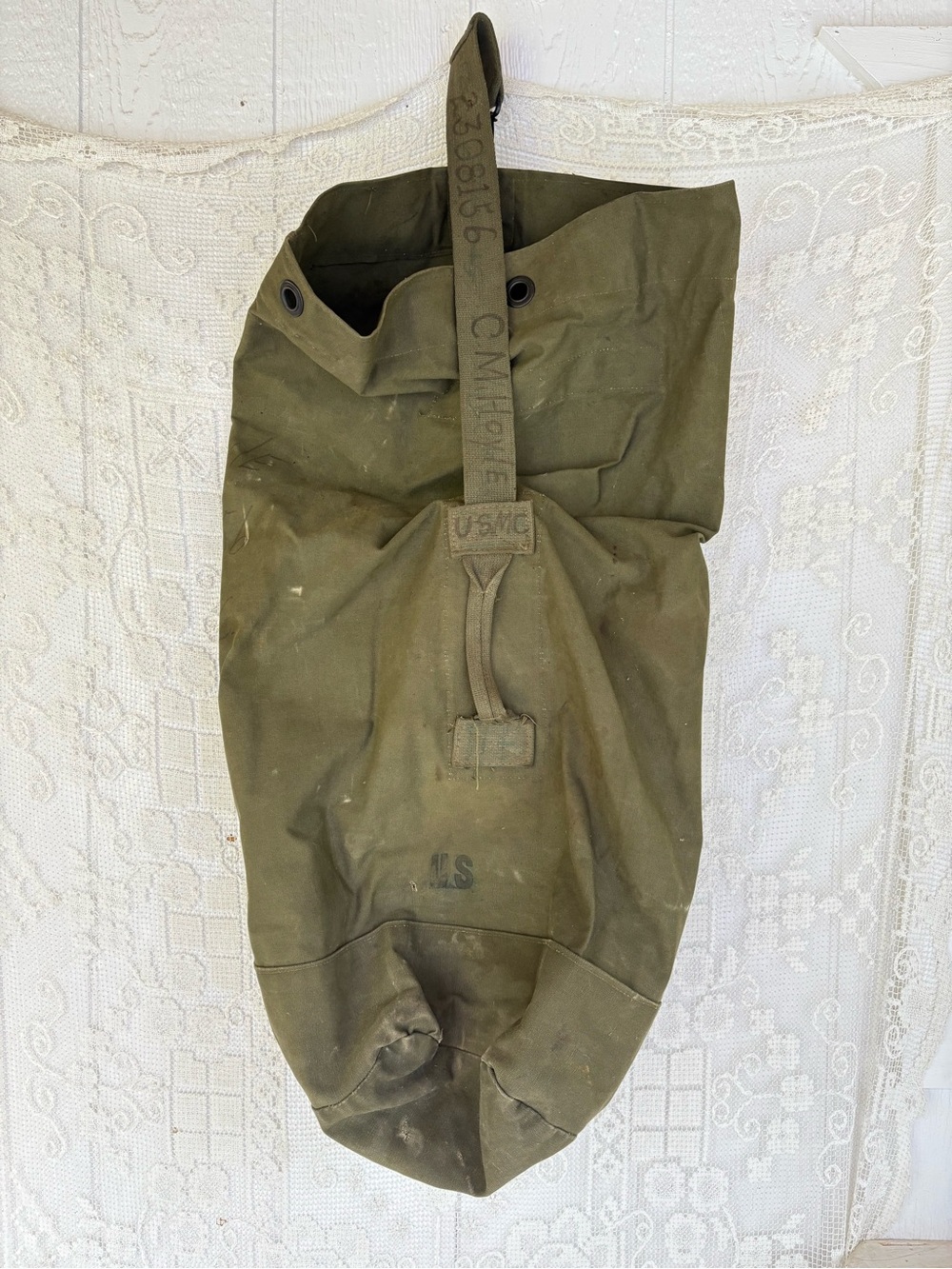 Vintage Oilve Green Canvas Duffle Bag - Military-Carry Great for collector